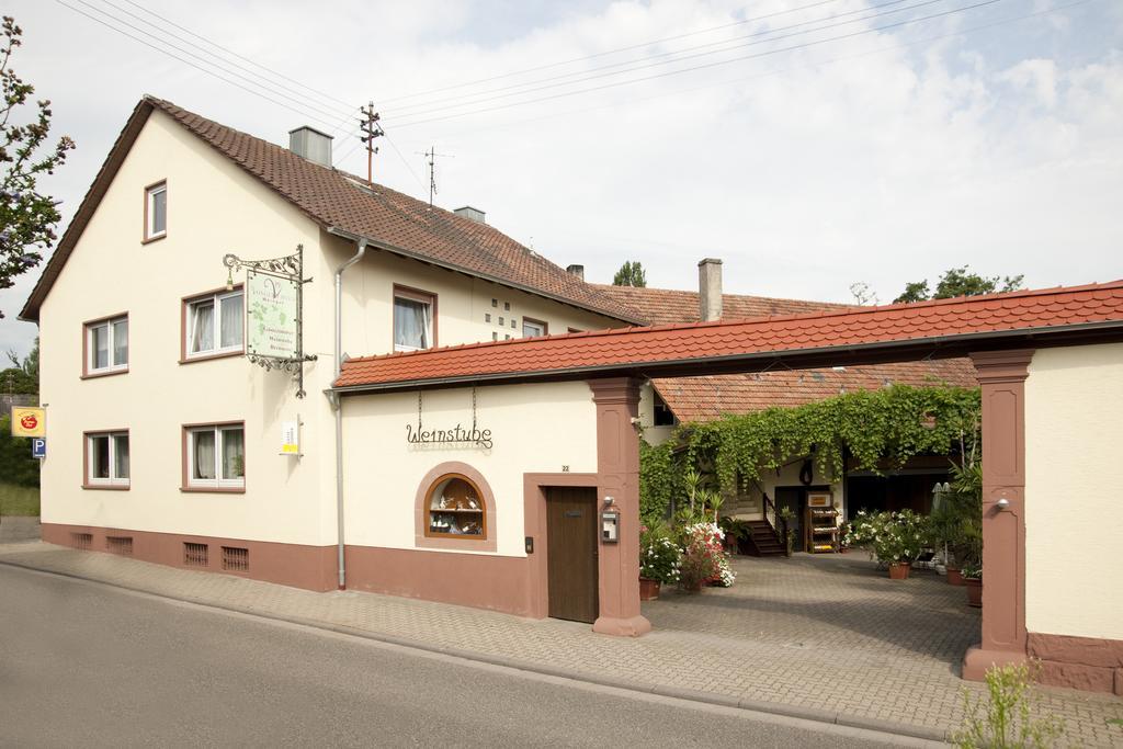 Weingut Und Gastehaus Vongerichten Oberhausen  외부 사진